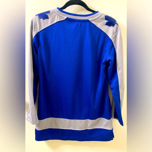 Toronto Maple Leaf’s Reverse Retro Jersey - Picture 2 of 8